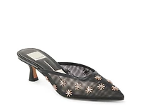 Clara Pump