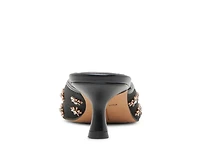 Clara Pump