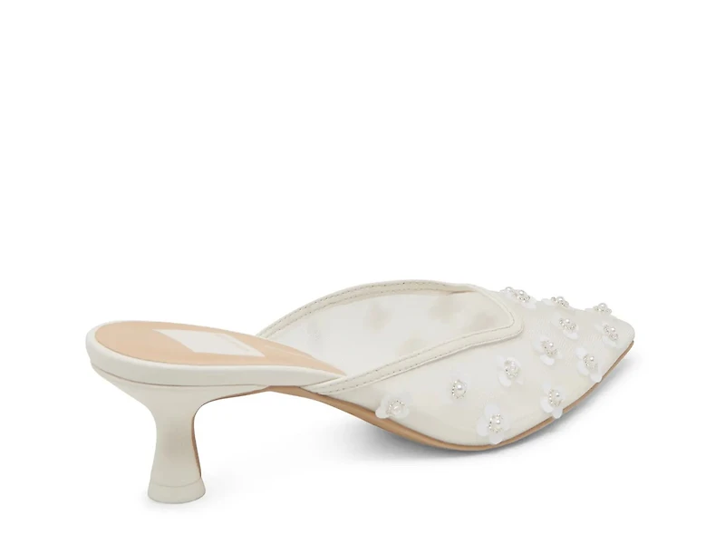 Clara Pump