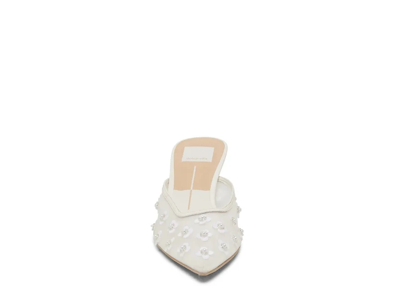 Clara Pump