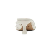 Clara Pump