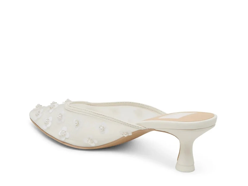 Clara Pump