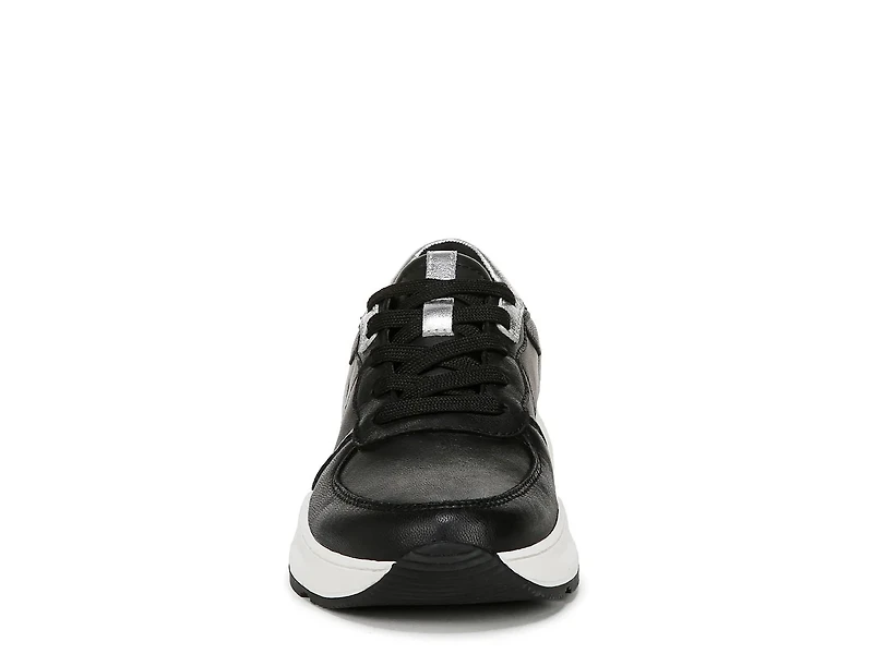 Blossom Sneaker