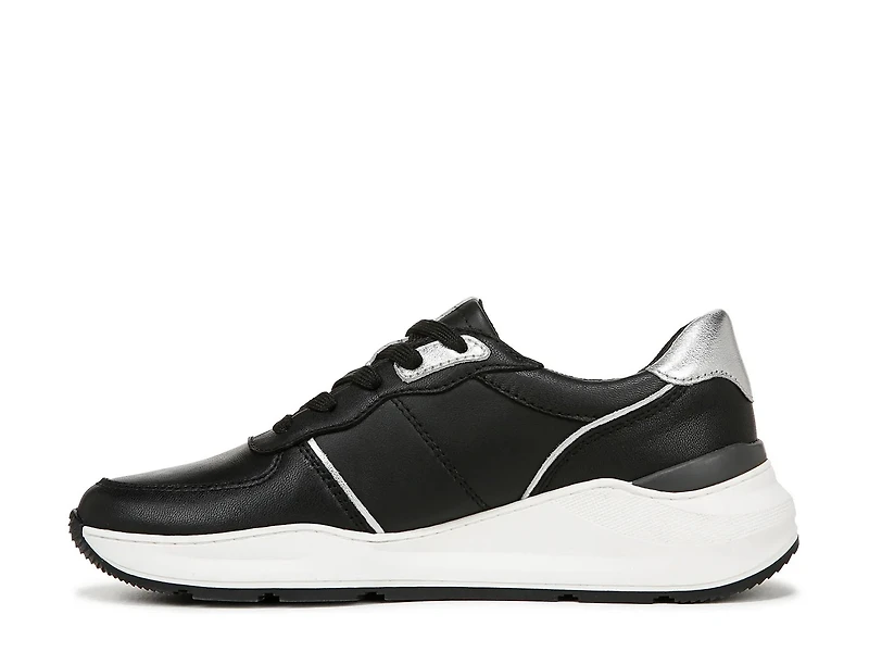 Blossom Sneaker