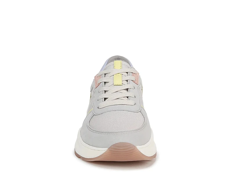 Blossom Sneaker