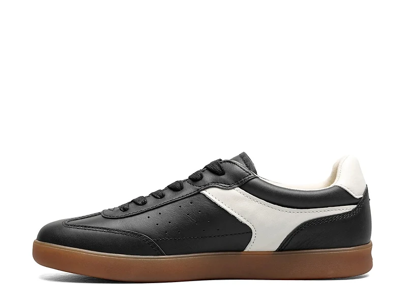 Pace T-Toe Sneaker