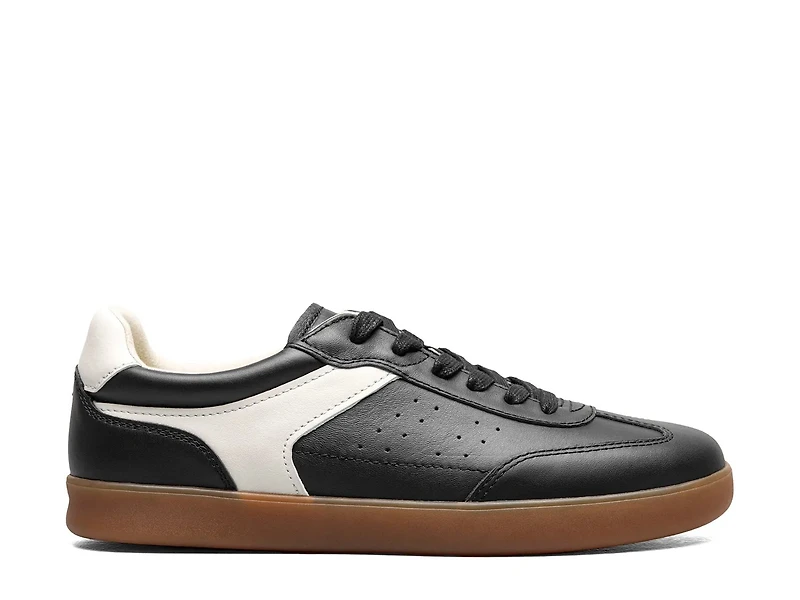 Pace T-Toe Sneaker