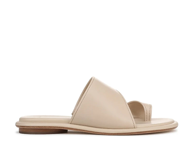 Lukas Sandal