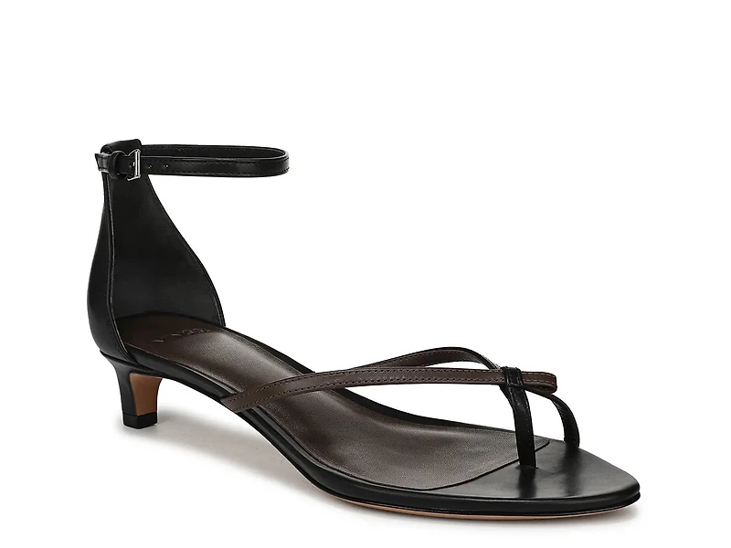 Siri Sandal