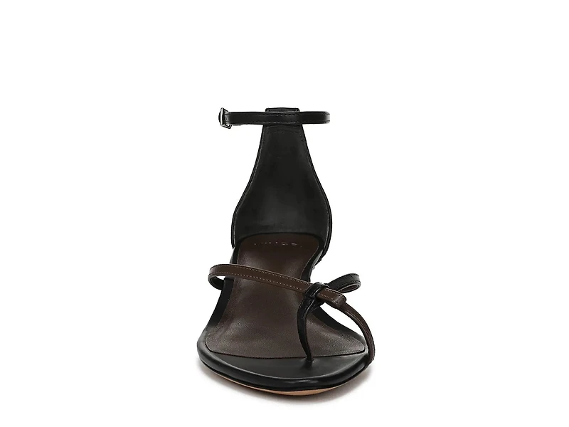 Siri Sandal