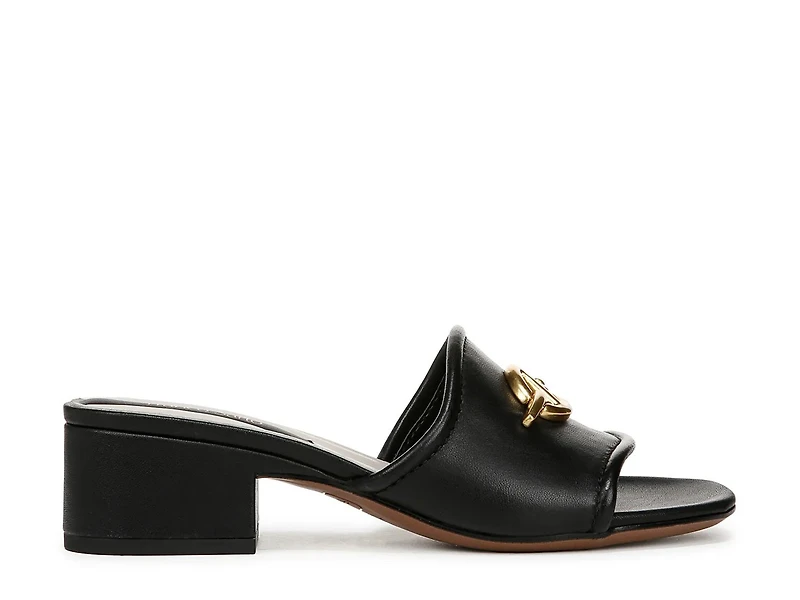 Noreen Sandal