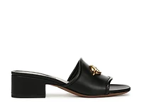 Noreen Sandal