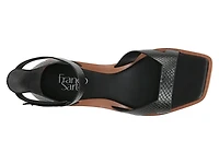 Elisa Sandal