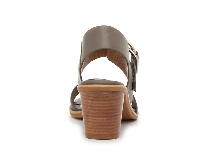 Martina Sandal