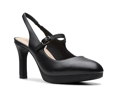 Ambyr Grace Pump