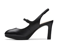 Ambyr Grace Pump