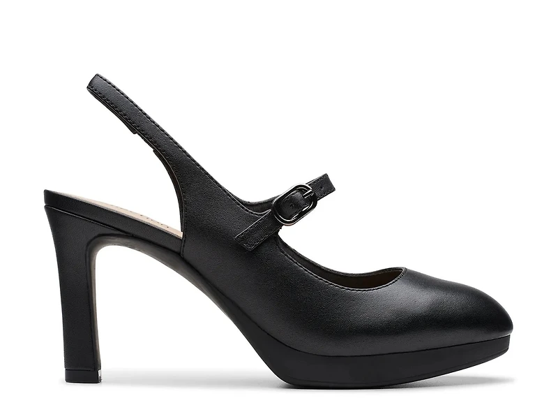 Ambyr Grace Pump