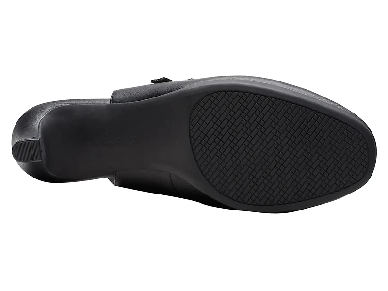 Ambyr Grace Pump