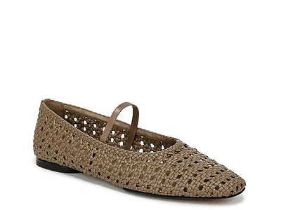 Vivian Mary Jane Flat