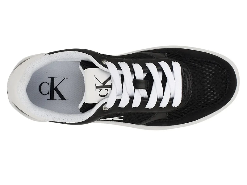 Heyra Sneaker