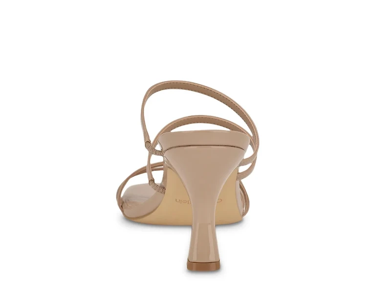 Jayla Sandal