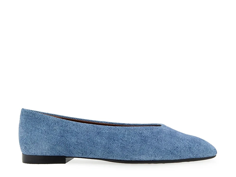 Amelie Flat