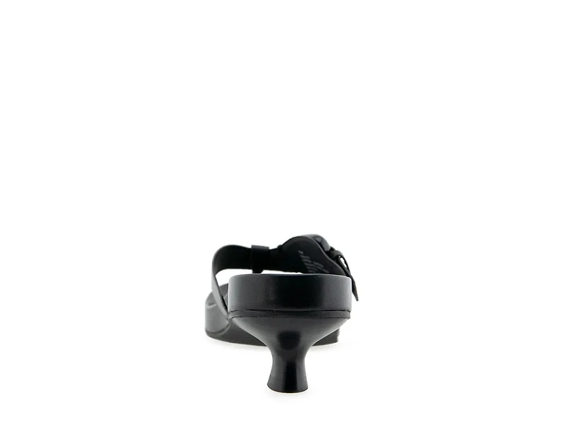 Calvin Sandal
