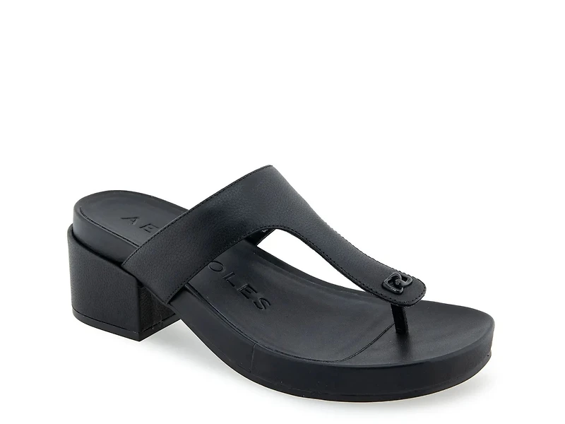 Clio Sandal