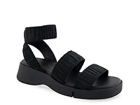 Fiona Sandal
