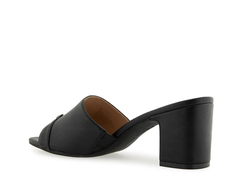 Gela Sandal