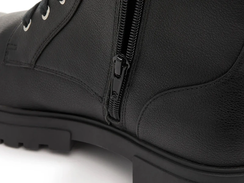Nolene Comat Boot