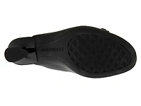 Jenna Sandal