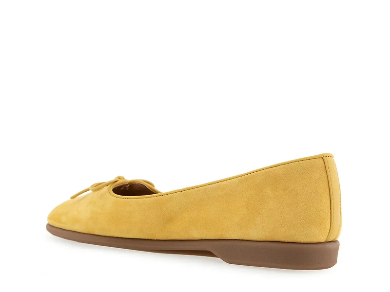Novia Flat