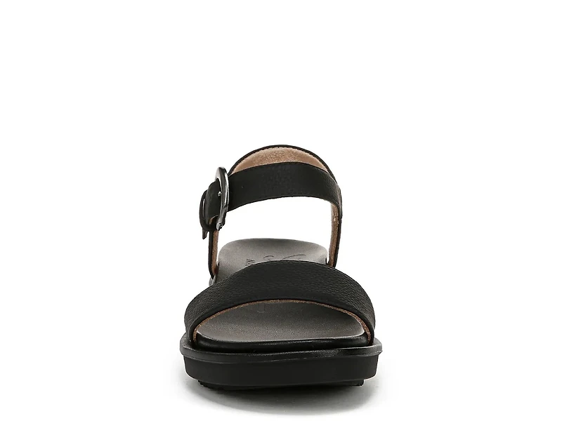 Emma Sandal
