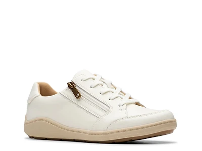 Bryianne Bayla Sneaker