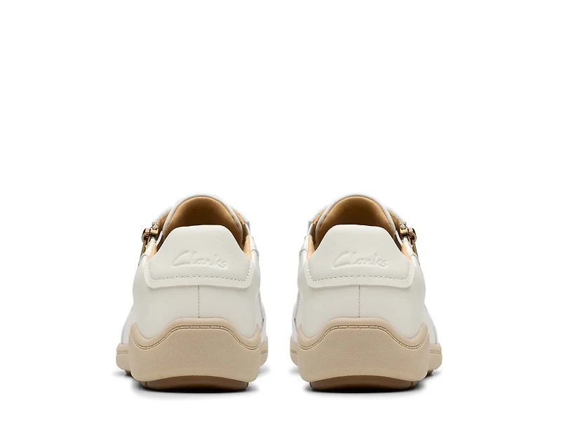 Bryianne Bayla Sneaker