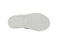 Cruz Mid Sneaker