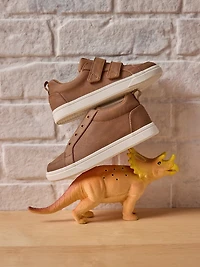 Cruz Mid Sneaker