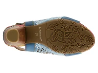 Eclipsing Sandal