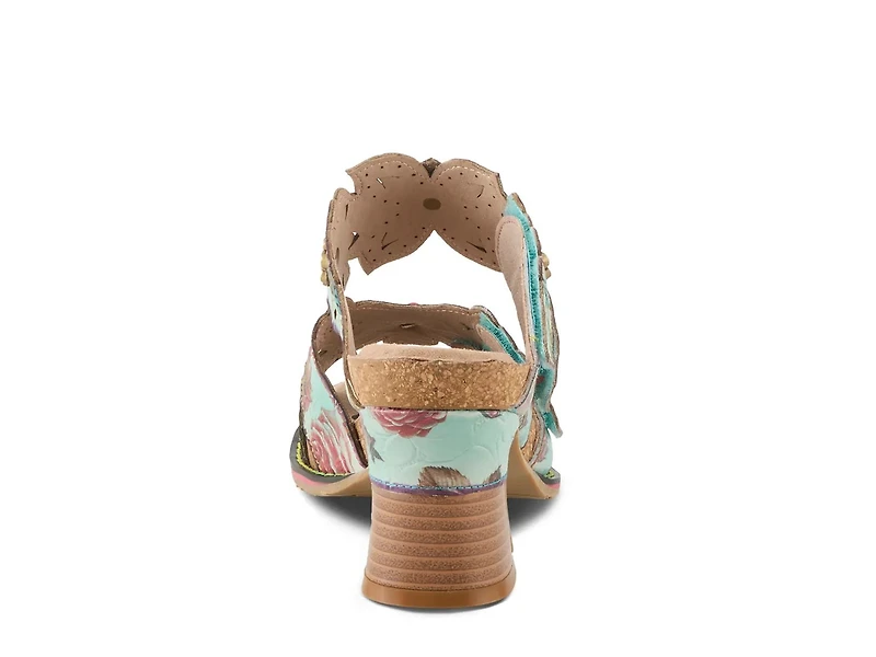 Radiating Sandal