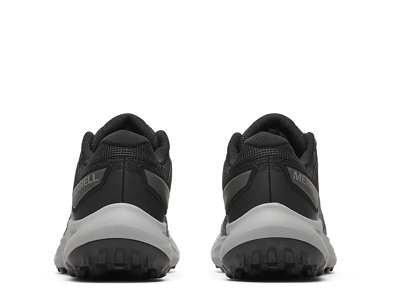 Nova 4 Trail Shoe