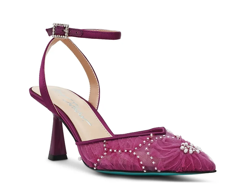 Delia Pump