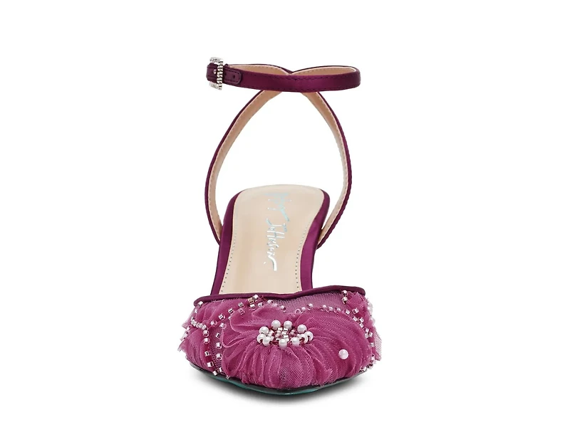 Delia Pump