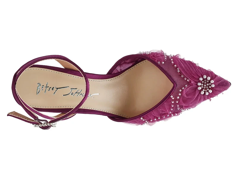 Delia Pump