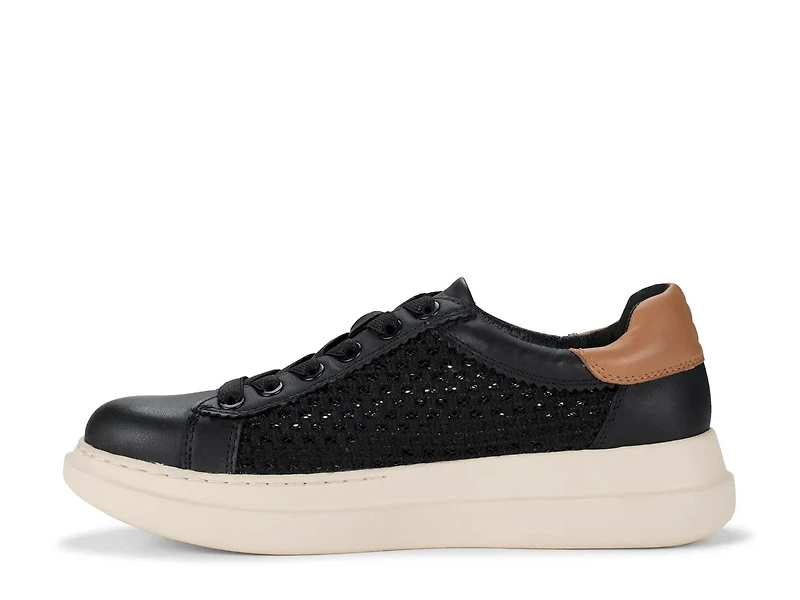 Tiara Sneaker
