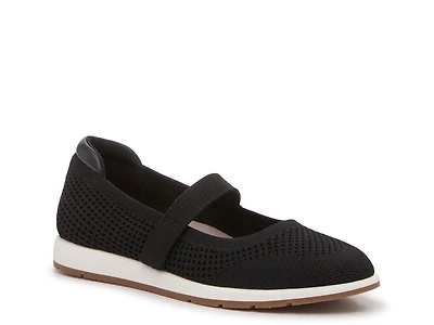 Steffani Mary Jane Flat
