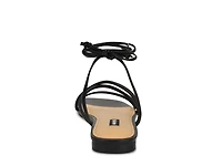 Mikila Sandal