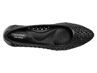 Tessia Flat