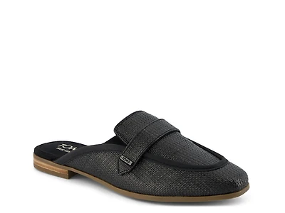 Lynette Mule