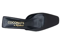 Tegan Pump